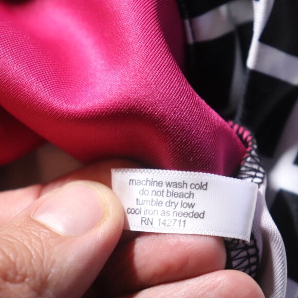 Eloquii Black White Pink Checked Skirt, Size 18, NWT - Picture 11 of 13